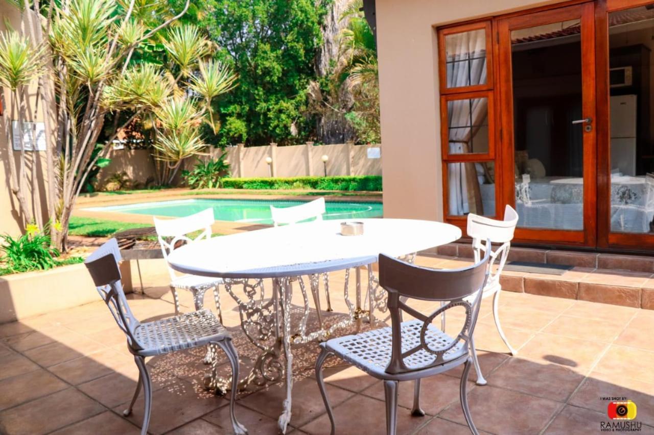 Echo Garden Guesthouse Rustenburg Eksteriør bilde