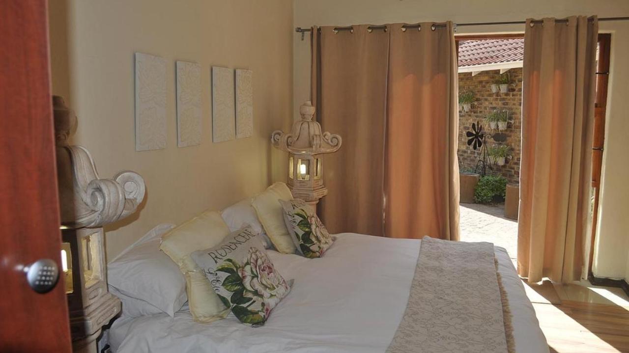 Echo Garden Guesthouse Rustenburg Eksteriør bilde